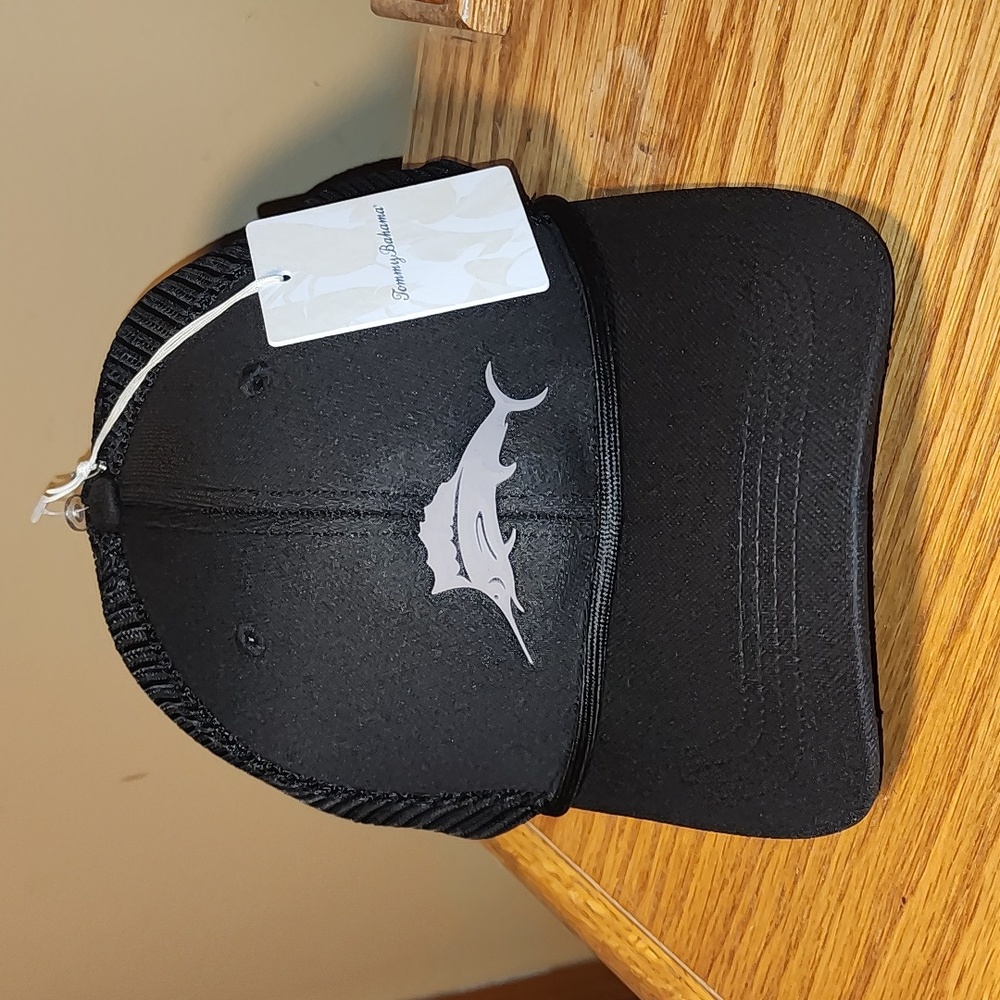 TOMMY BAHAMA SNAPBACK HAT